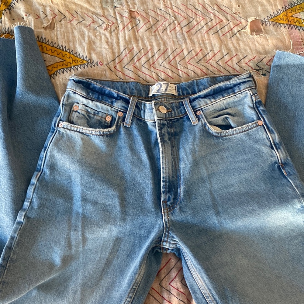 Size 27 brand new Free People vintage indigo jeans
